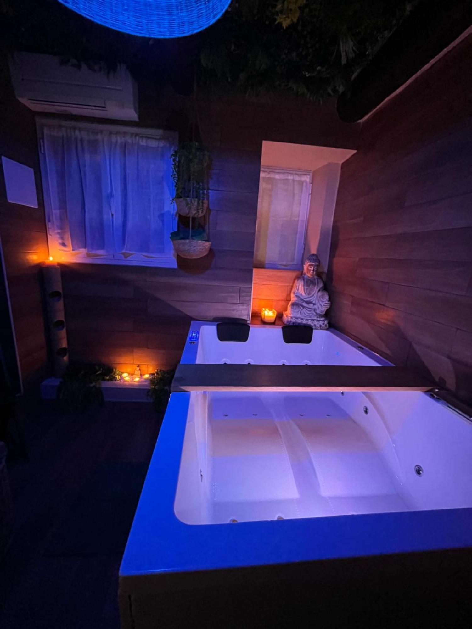 Le Balneo Jacuzzi Vieil Safranier Antibes